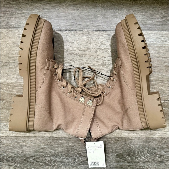 H&M Women’s Boots Tan Lace Up Boots Size 10, NWT. - Picture 2 of 5